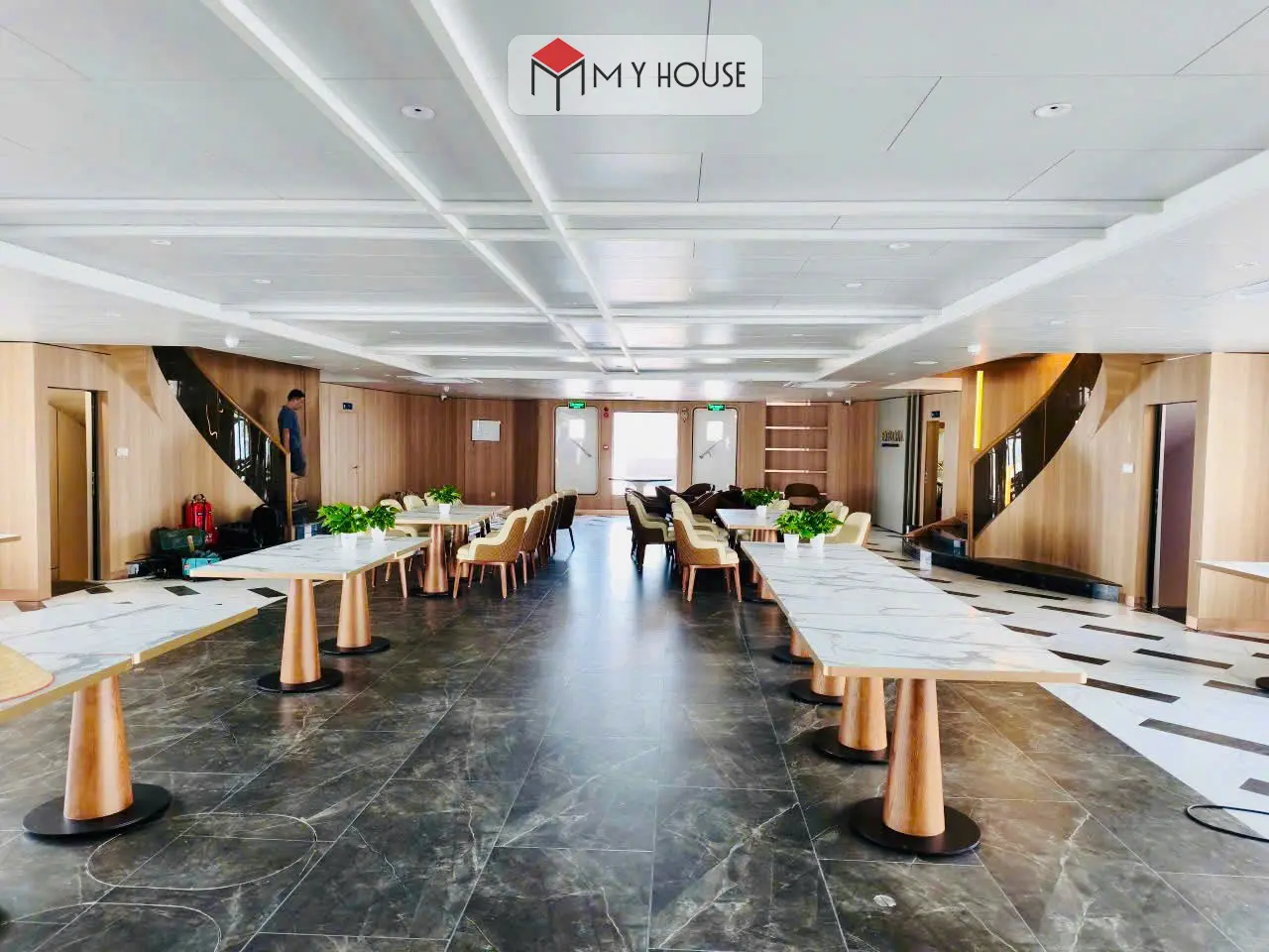 Thi công nội thất du thuyền Explora sang trọng 17